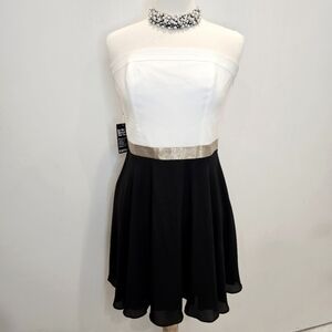 Express Women's Black and White Strapless Dress Size 12 NWT